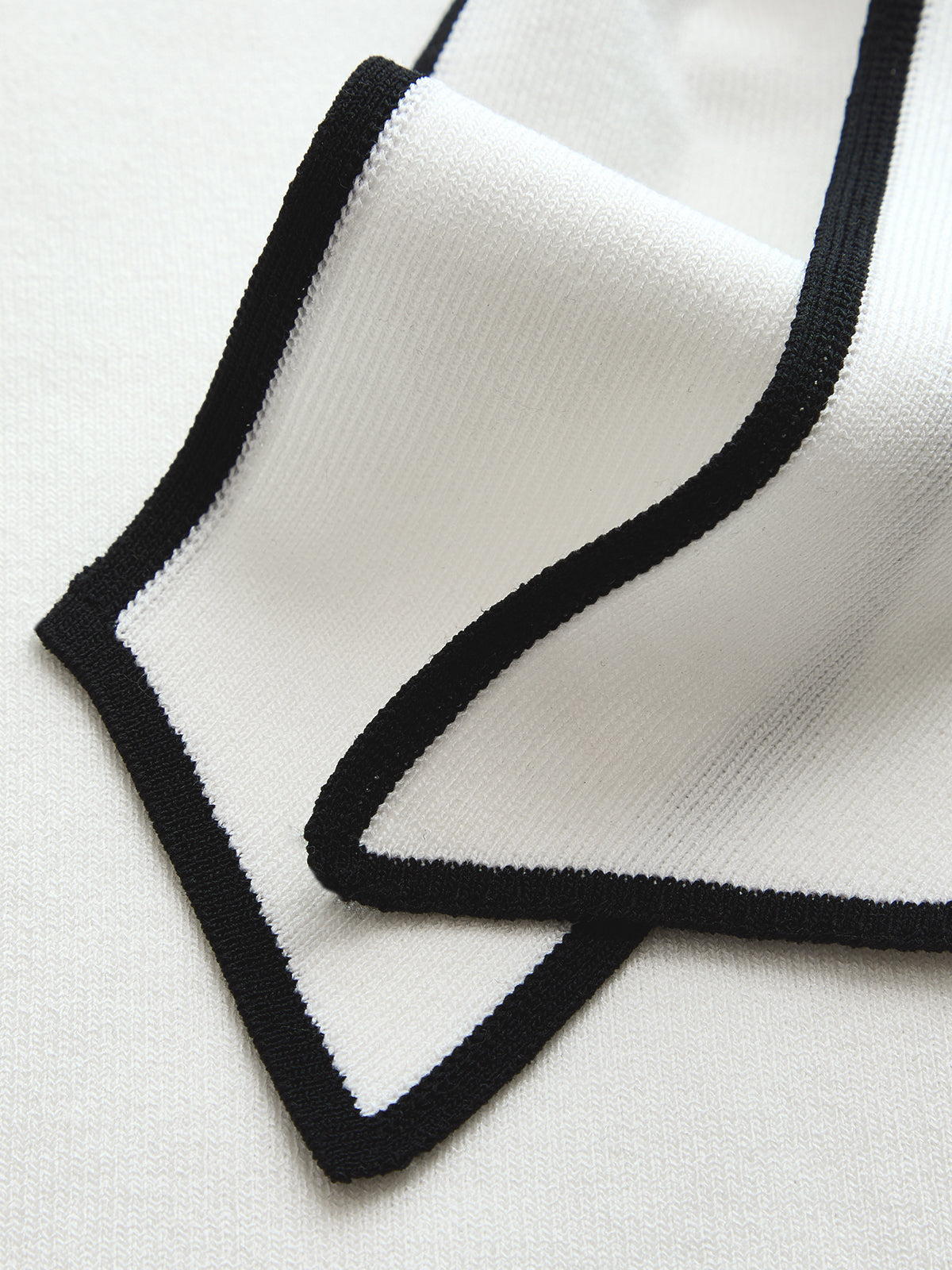 Contrast Trim Tie-Neck Knit Sleeveless Top