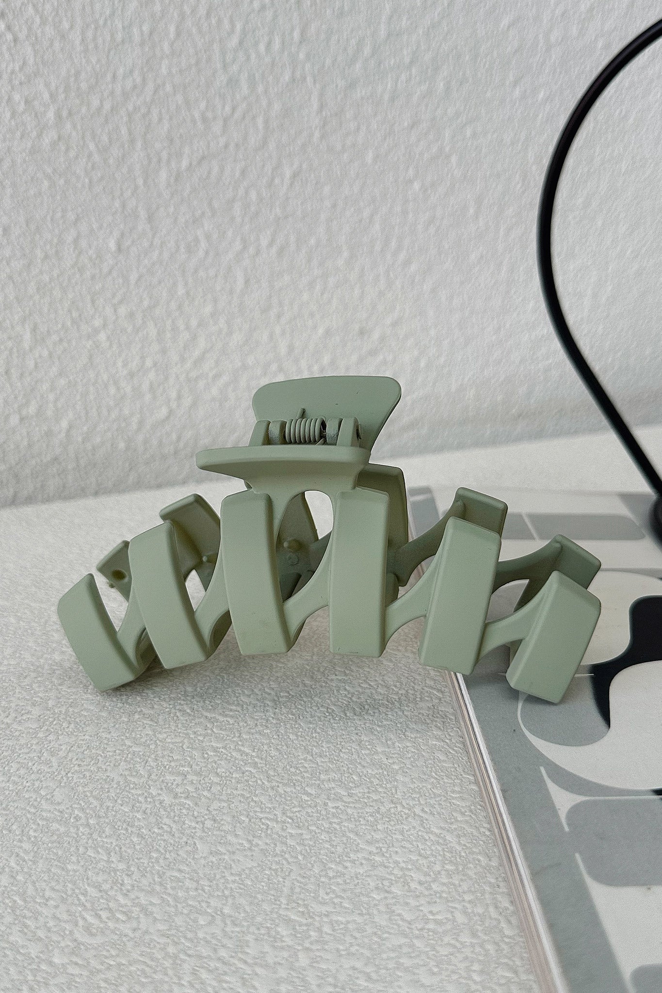 Issy Claw Clip - Sage