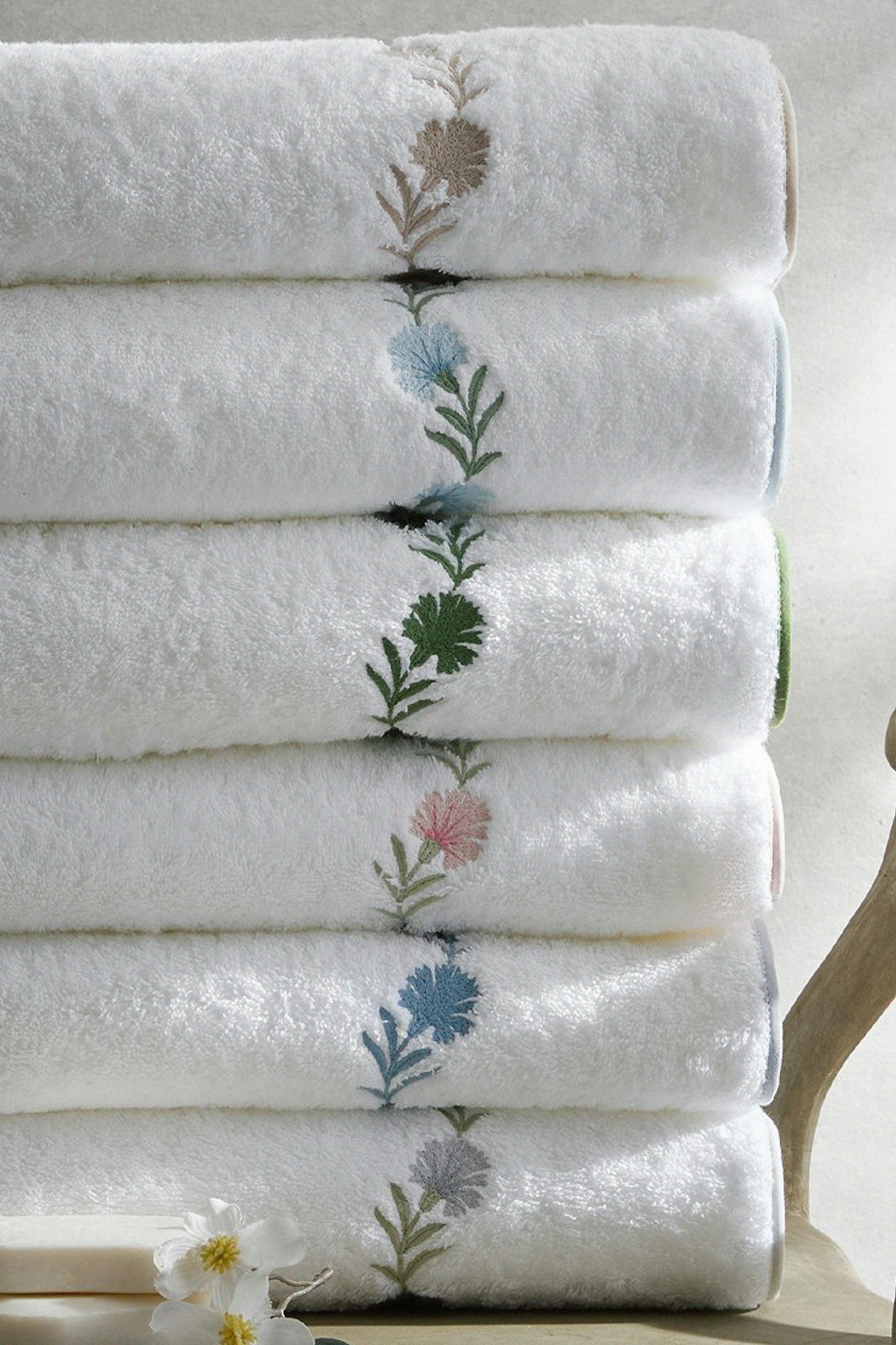 Blush Daphne Bath Towel