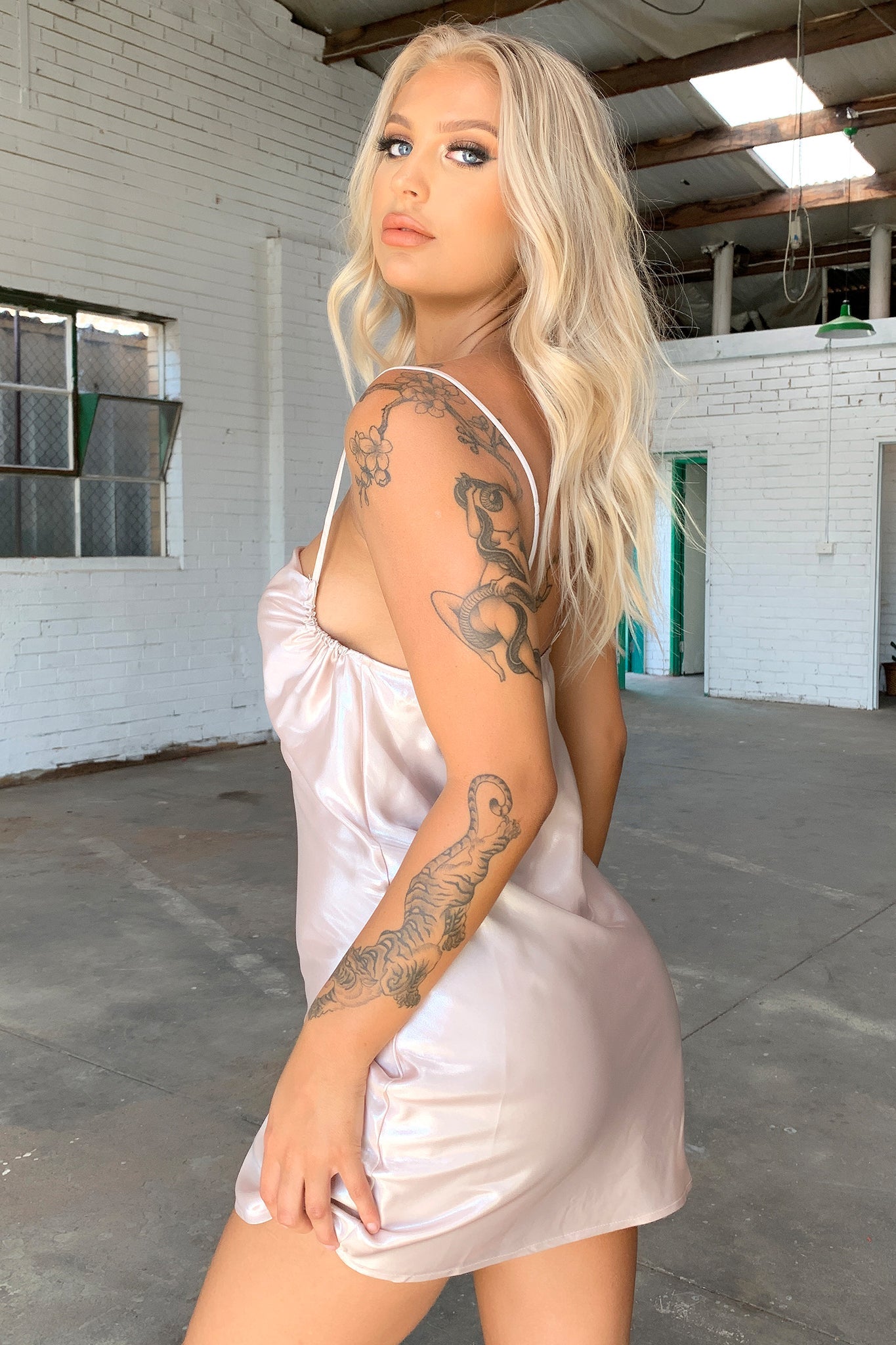 Kendra Dress - Champagne