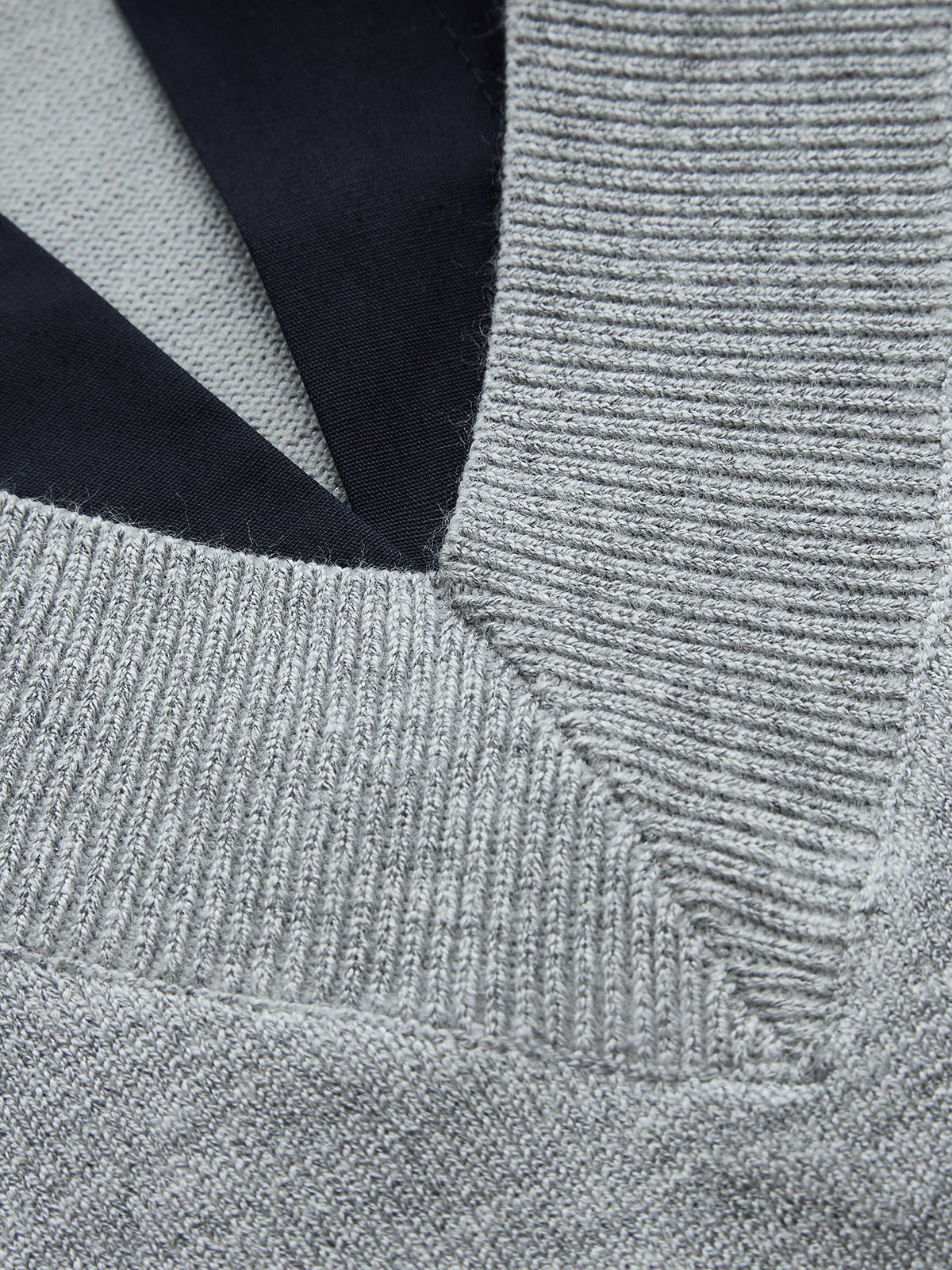 Contrast Collar Knit Vest