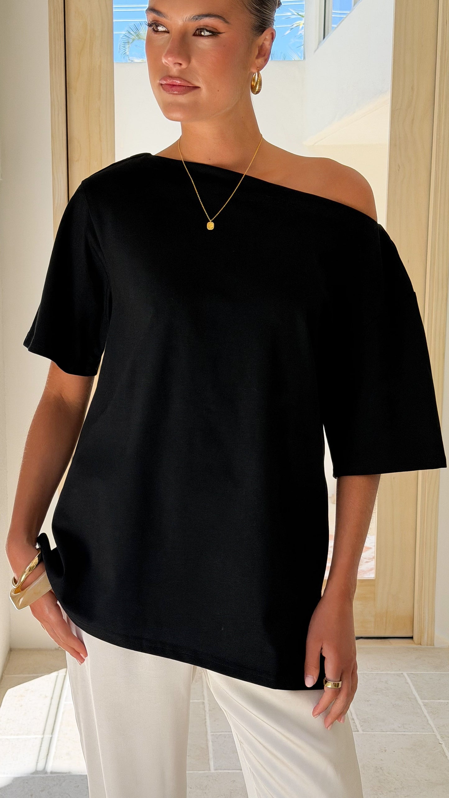 Pia One Shoulder Oversize Tee - Black