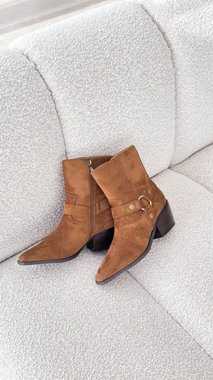 Lakota Boots - Cocoa Suede
