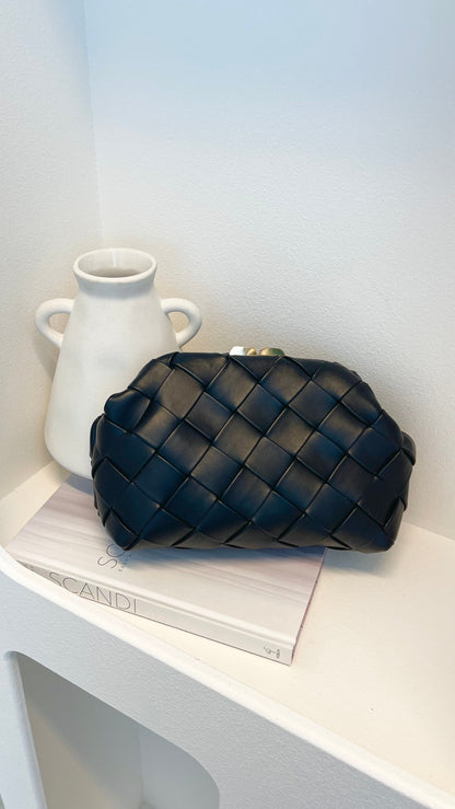 Vasanti Woven Clutch - Black