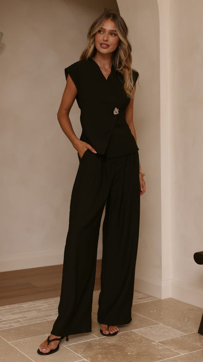 Zahira Vest Top - Black