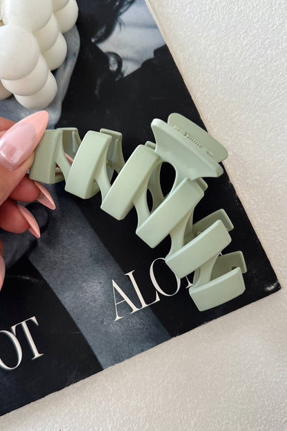 Issy Claw Clip - Sage